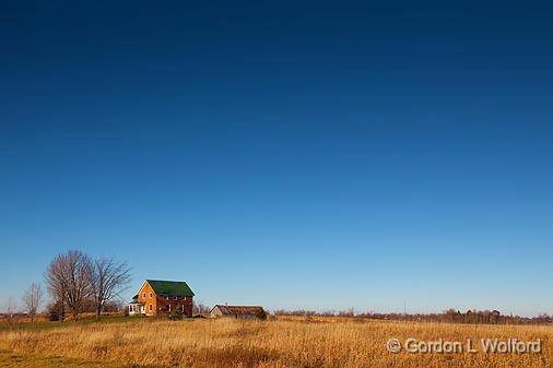 Lone Farmhouse_10528.jpg - Photographed near Winchester, Ontario, Canada.